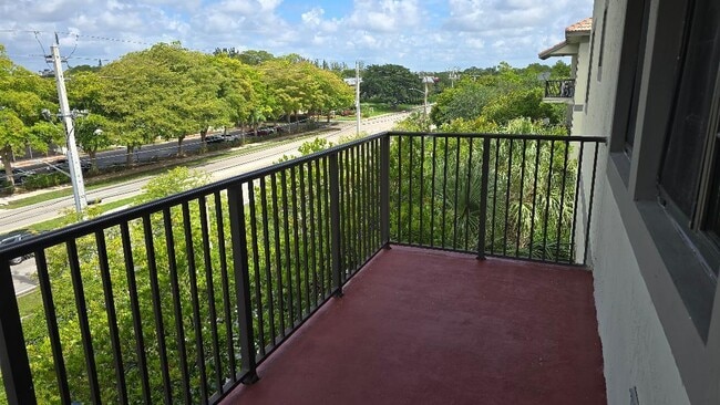 Photo - 2801 Riverside Dr Unit 401