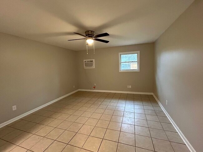 Photo - 4004 Mc Vay St SW