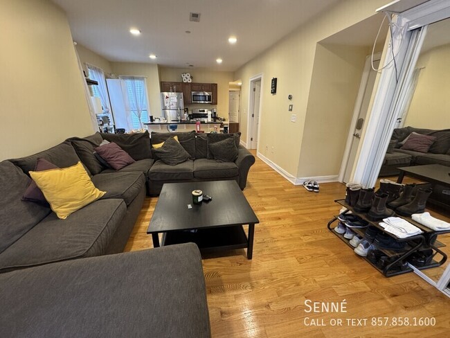 Building Photo - 9A Jay St Unit 2 Rental
