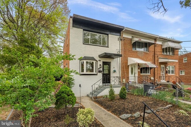 Photo - 3300 Manorwood Dr