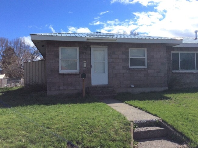 Building Photo - Y Ave. Duplex Unit 1404 Y Ave Rental