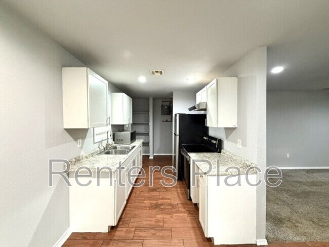 Photo - 2326 N Atlanta Pl