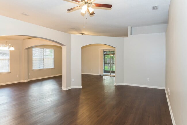 Photo - 1113 Ajuga Ct