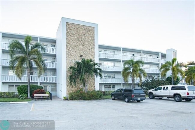 Photo - 1042 Cambridge C Unidad 1042 Rental