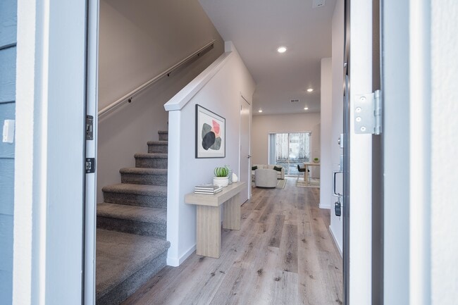 Photo - Minnehaha Meadows