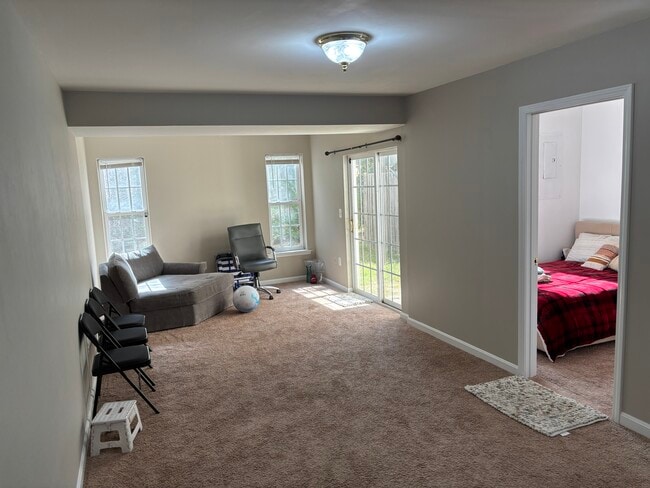 Photo - 2507 Oak Tree Ln