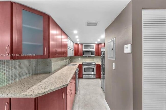 Building Photo - 2401 Collins Ave