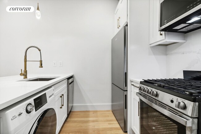 Photo - 204 W 96th St