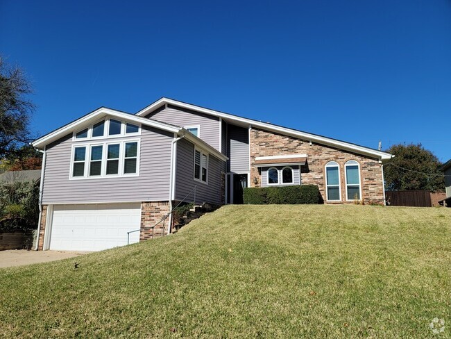 Building Photo - 408 Cavender Ct Rental