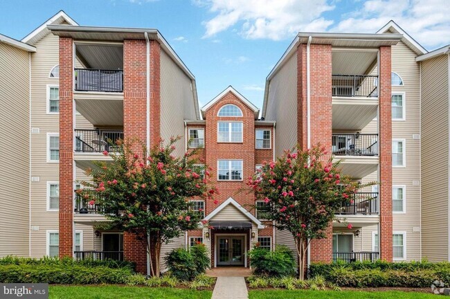 Building Photo - 3307 Wyndham Cir Unit 2157 Rental