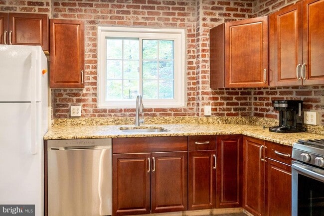 Photo - 3626 Gunston Rd