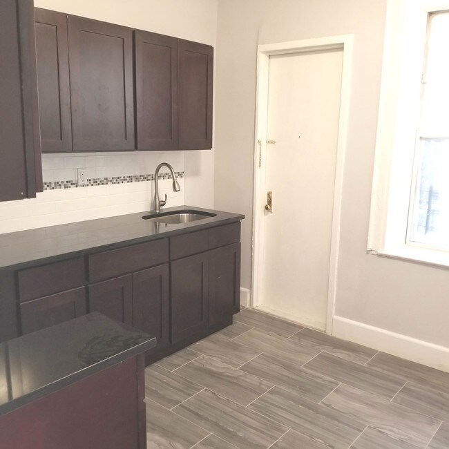 Photo - Elizabeth Goldsmith