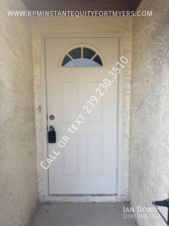 Photo - 3024 Santa Barbara Blvd