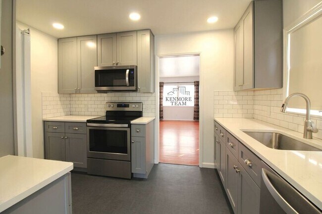 Photo - 1302 Wilson St