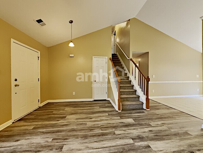 Photo - 3174 Baymount Way