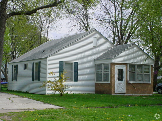 Building Photo - 1530 N Irving St Rental