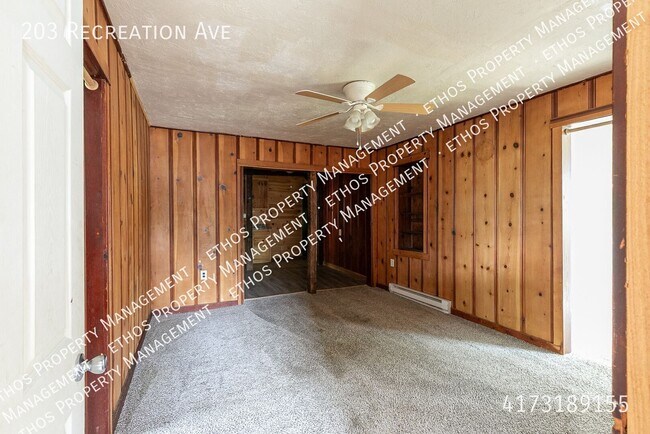 Photo - 203 Recreation Ave