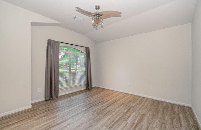 Photo - 1904 Roaring Springs Ct