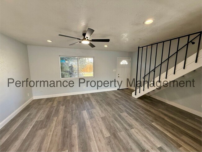 Photo - 1108 McDonald Way Unit B