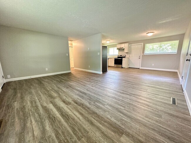 Photo - 4408 Lesher Dr