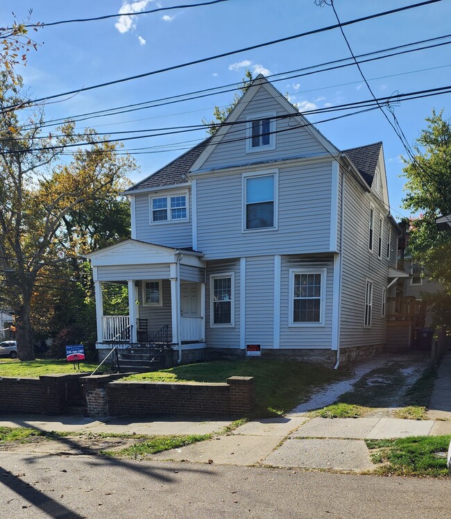 Photo - 42 S Adams St Apartments Unit 3