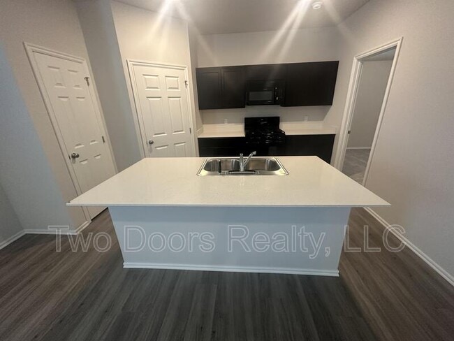 Photo - 1015 Ichabod Cir