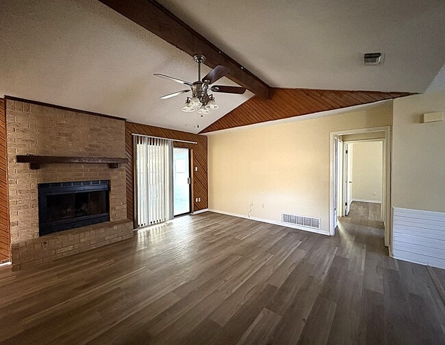 Photo - 2309 Whitney Dr