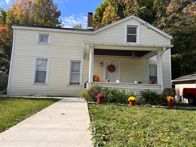172 Lambert Ave