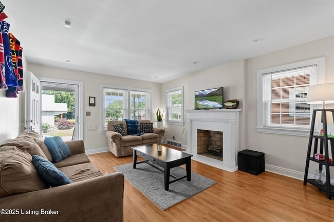 Photo - 726 Parkway Dr