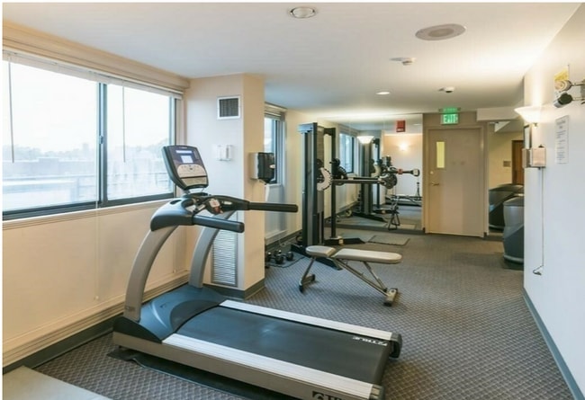 Photo - 1933 Commonwealth Ave Unit 403