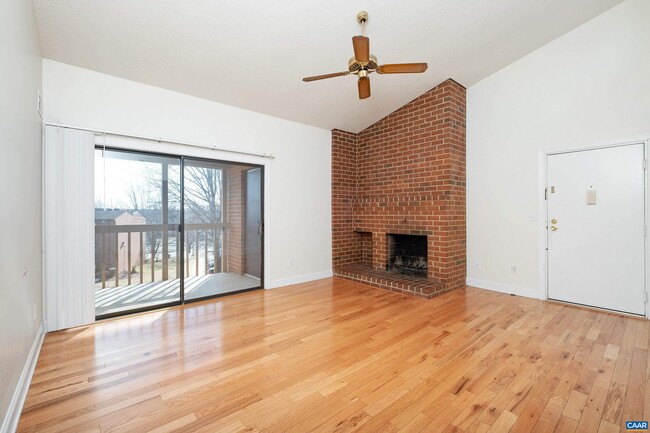 Building Photo - 138 Turtle Creek Rd Unit 12 Rental