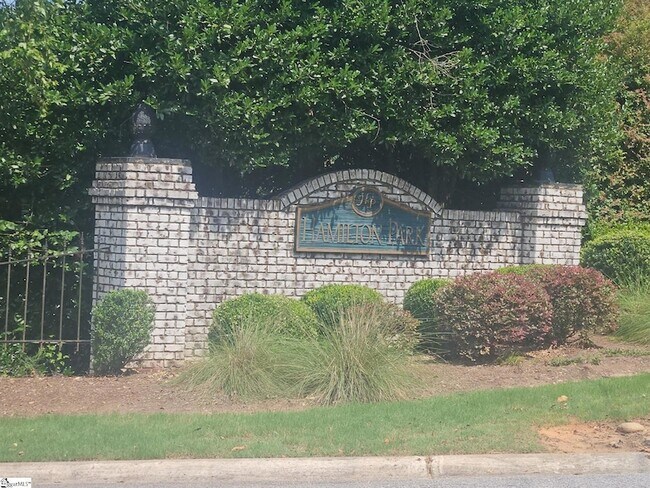 213 Worcester Ln