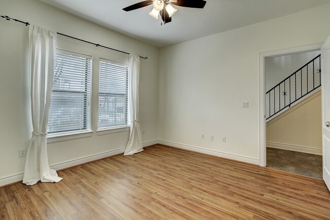 Photo - 1403 Rosedale St