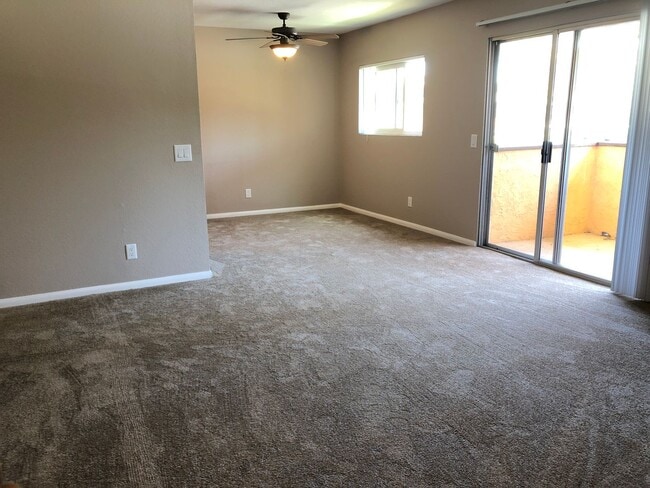 Photo - Super Cute and Close to Lake! Ready for Immediate move in!