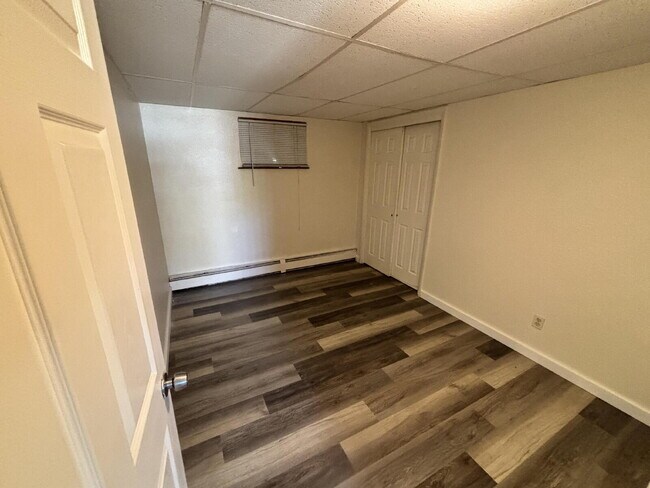 370 S Wagon Wheel Dr
