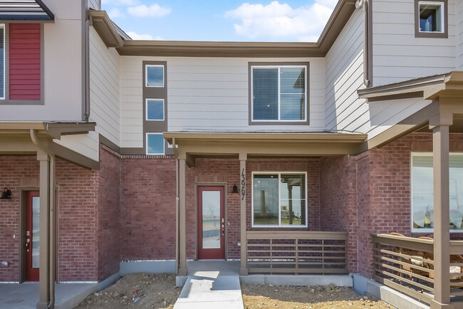 Building Photo - 13967 Vispo Wy Rental
