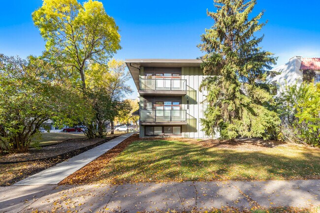 Photo - 10172-10113 113 St Unit 6