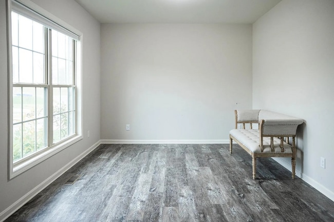 Photo - 110 Belden Trl