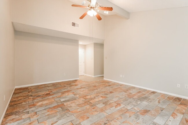 Photo - 4015 Adonis Dr