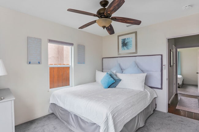 Photo - 5122 Ellsworth St