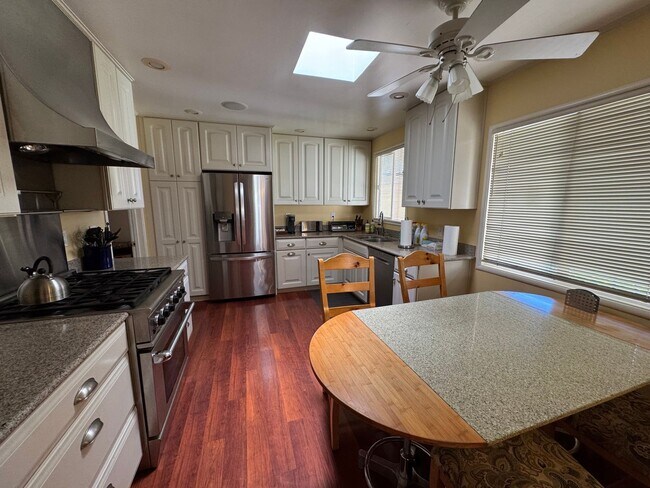 Photo - Fully Furnished 3BED/2BATH SFH For Rent in the Desirable City of San Leandro, Ca!!!!