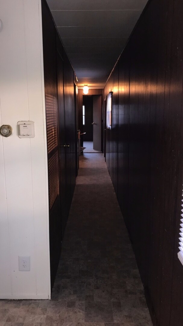 Nicely remodeled two bedroom one bath mobi... House House Rental in