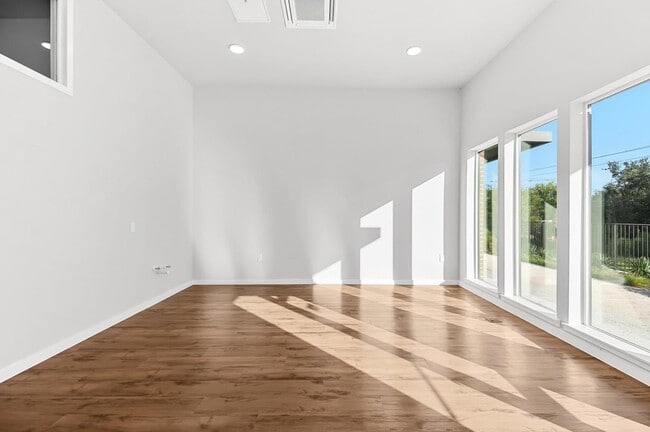 Photo - 4510 Terry-O Ln Unidad 137