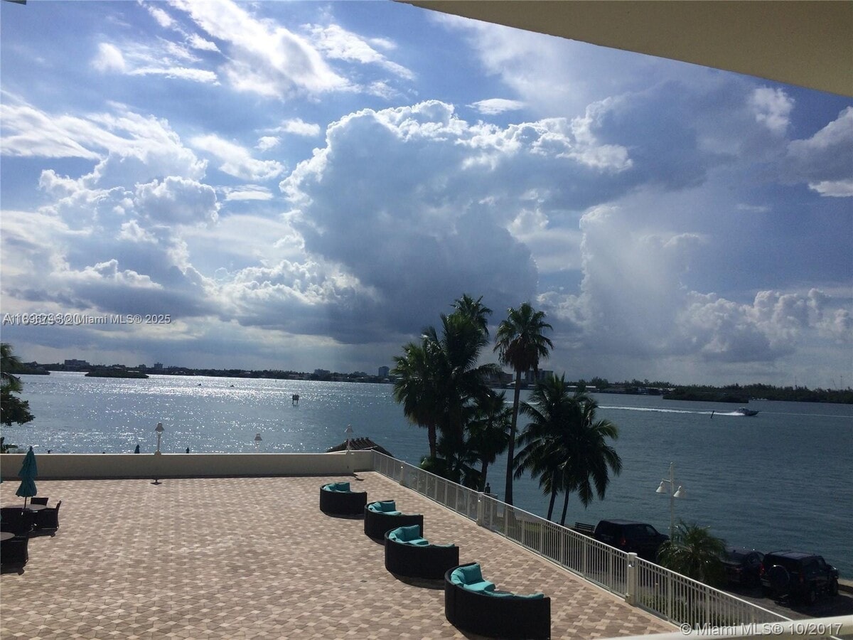 Photo - 10350 W Bay Harbor Dr Unit 3B