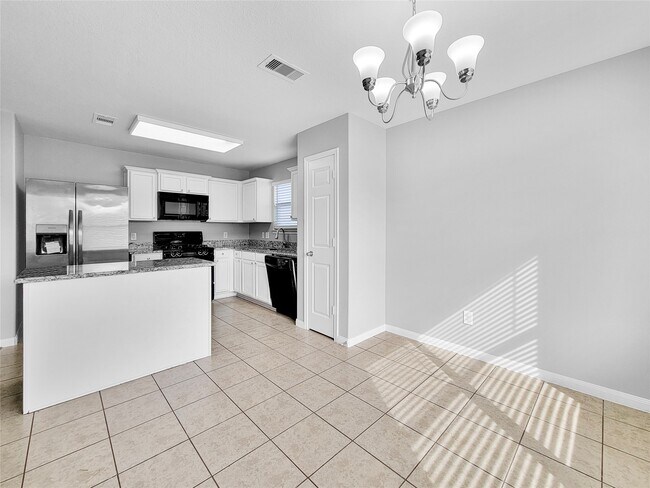 Photo - 930 Paradise Rd