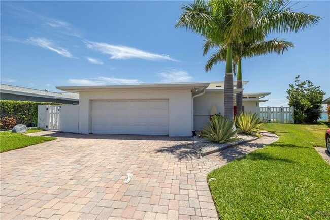 Photo - 11055 6th St E