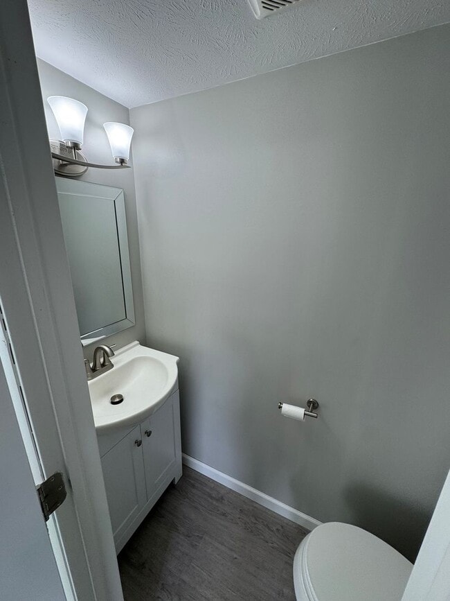 Photo - 33 Campbell Dr