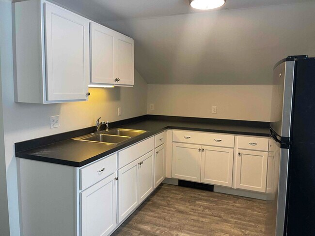 Photo - 140 Newington Rd Apartment Unit 3