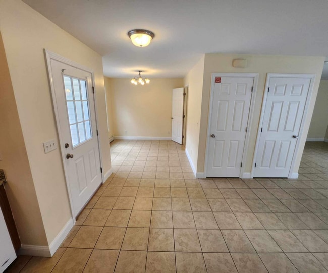 Photo - 128 S Main St