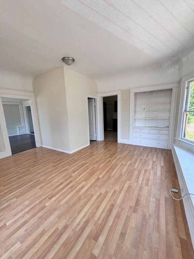 Photo - 963 Price St Apartment Unit E